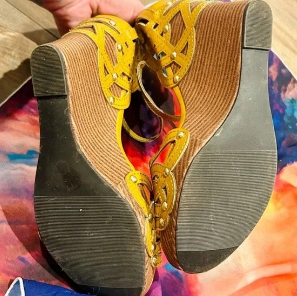 Wedges - Picture 5 of 5